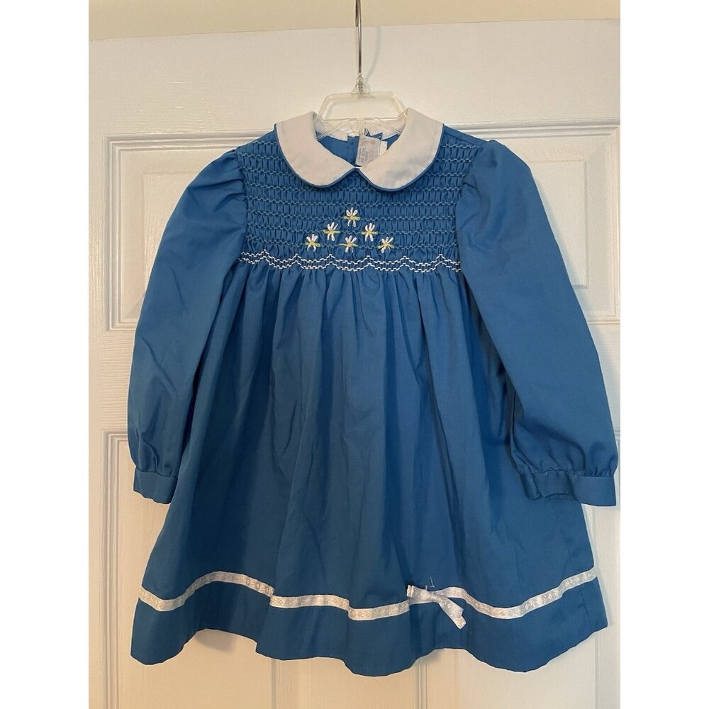 VINTAGE Sears Winnie the‎ Pooh Size 4T Girls Dress Blue Daisy Button Smocked